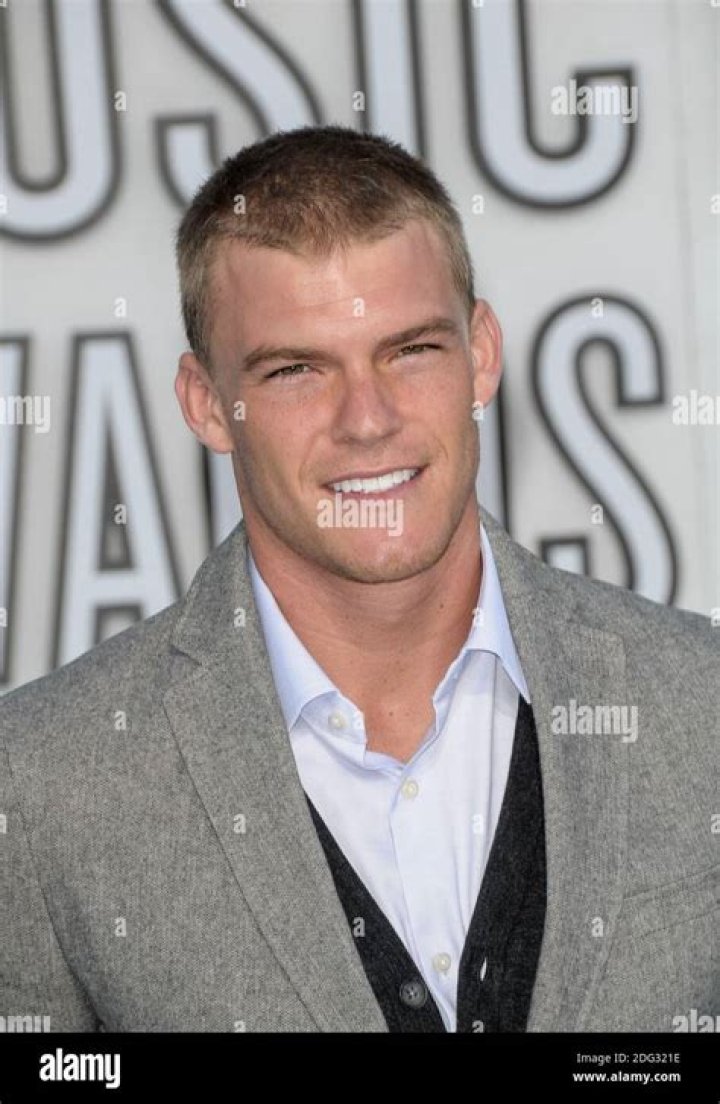 Unveil The Wonders Of Nerd Culture With "alan Ritchson N2n"